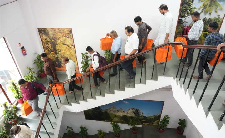 diwaliGift-2025-noida-05